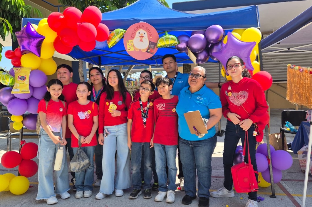 Feria de Emprendedores de Primaria con una Gran Causa. ¡Juntos sumamos mucho más!🤩
Les compartimos parte de lo vivido en la cuarta edición, en donde se busca desarrollar a nuestros alumnos como pequeños emprendedores y con su actividad y conocimientos aplicados, recolectar en beneficio de una noble causa. En esta ocasión todos trabajamos con todo el entusiasmo por Lana Martínez, una pequeña con diagnóstico de cardiopatía de comunicación interventricular. Gracias a todos por contribuir.
#Primaria #ActividadConCausa #EducandoEnValores #ColegioCatólico